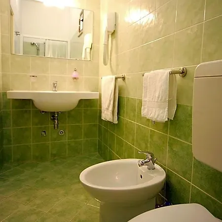 Lugano Hotel 2*