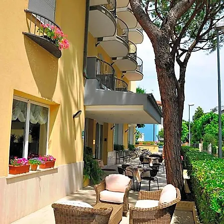 Hotel Lugano 2*
